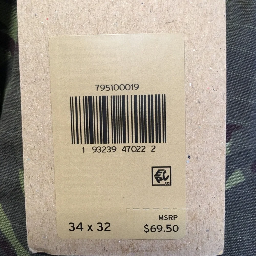 Levi's Men's 502 Taper Fit Hybrid Cargo Pants 795100019 Camo Multi Size 34x32